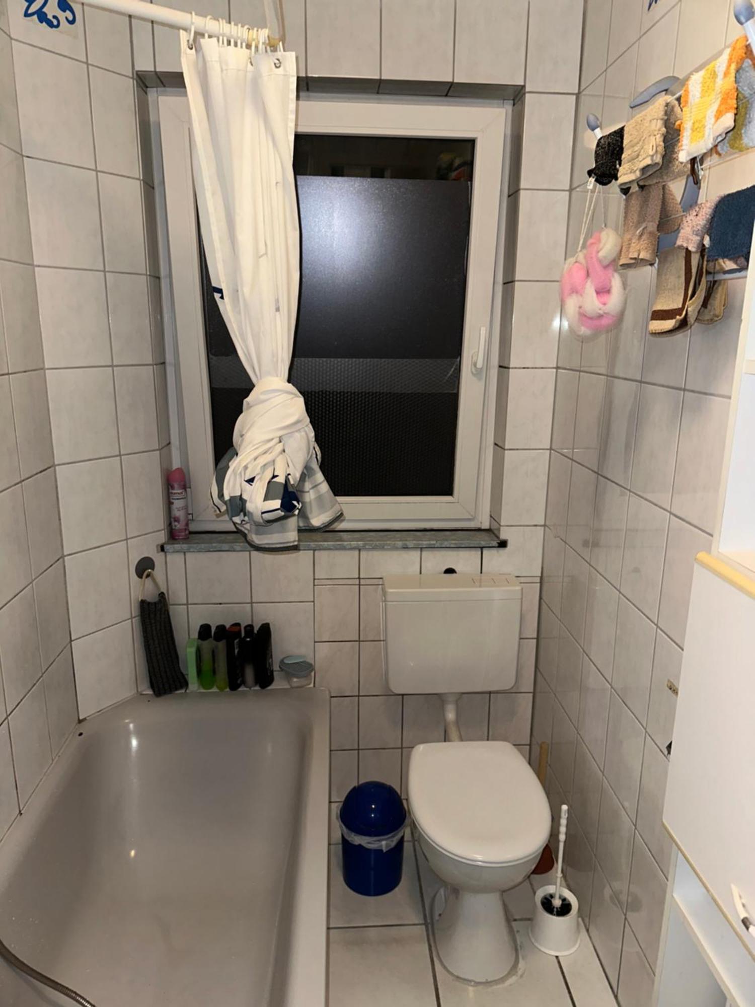 Schoenes Zimmer In Bahnhofsnaehe In Einer Wohnung Mit Grosser Terrasse Gießen المظهر الخارجي الصورة
