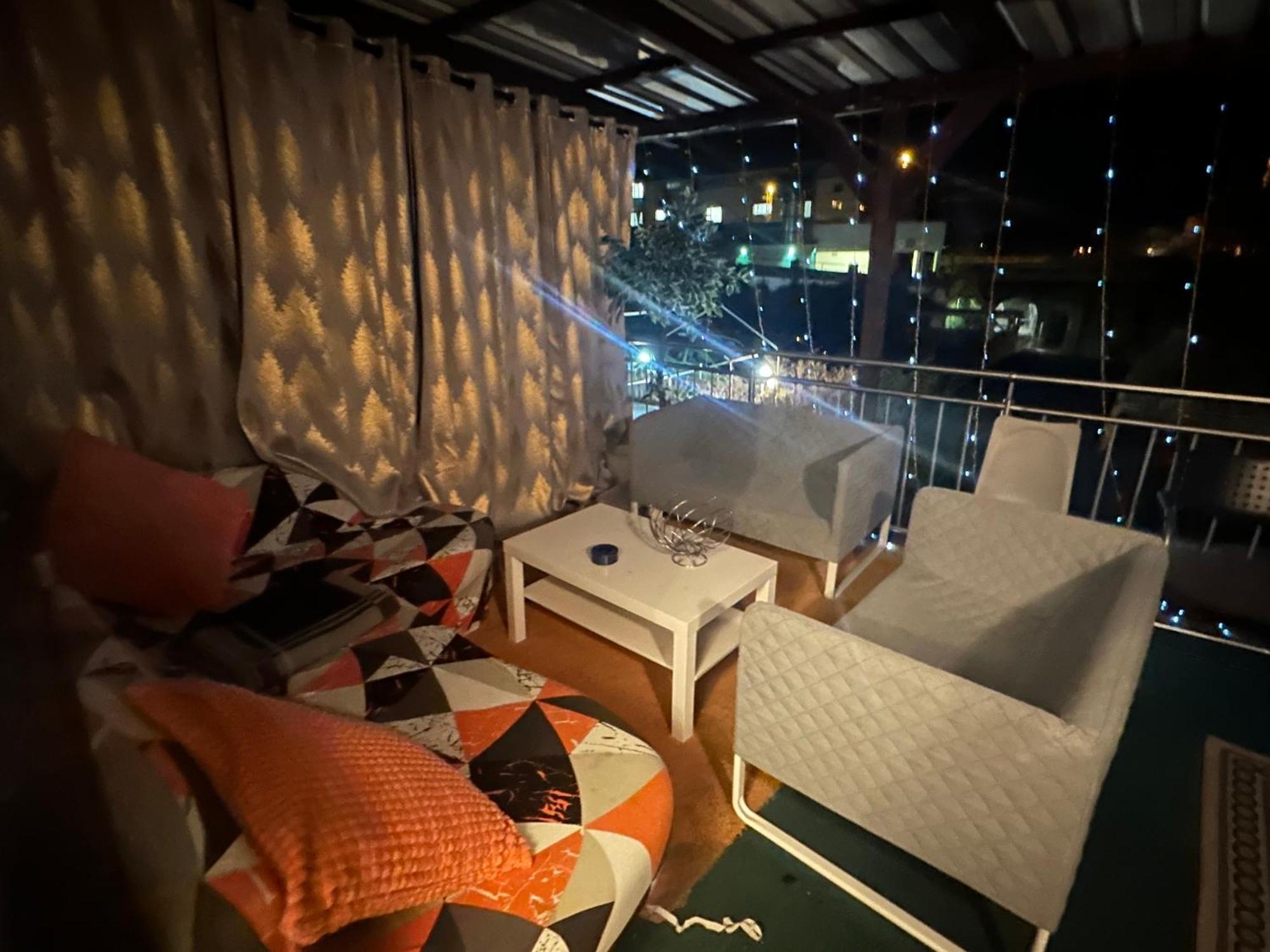 Schoenes Zimmer In Bahnhofsnaehe In Einer Wohnung Mit Grosser Terrasse Gießen المظهر الخارجي الصورة