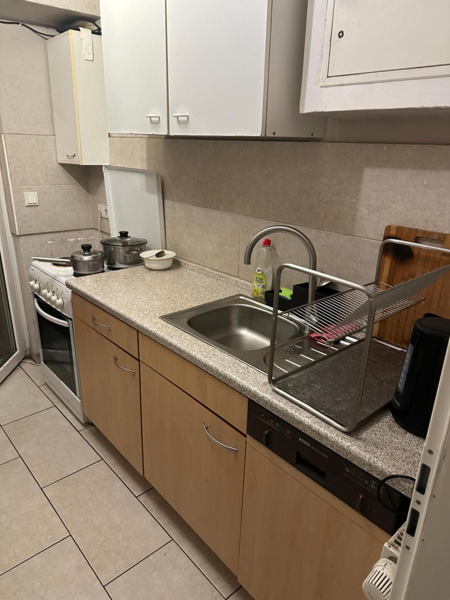 Schoenes Zimmer In Bahnhofsnaehe In Einer Wohnung Mit Grosser Terrasse Gießen المظهر الخارجي الصورة